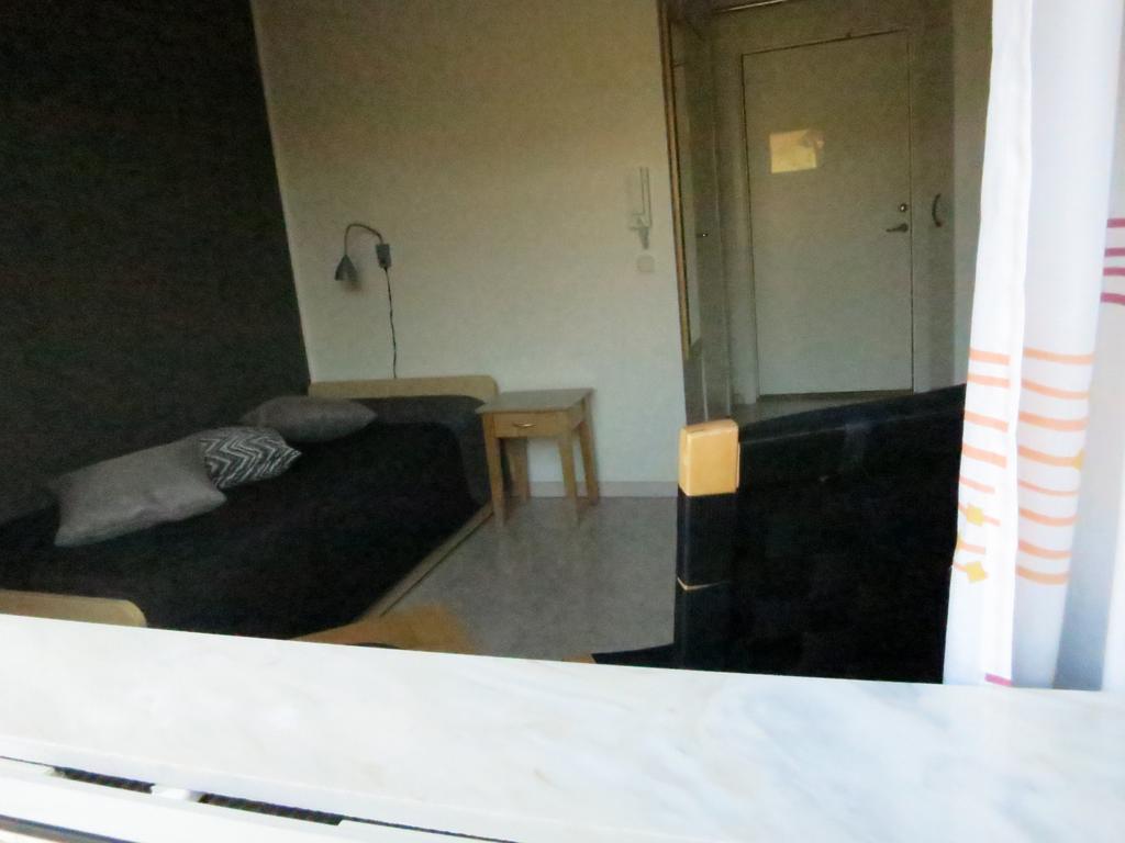 Vaernamo Folkhoegskolas Vandrarhem Номер фото